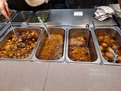 自助取餐区-黔真牛原汤牛肉粉