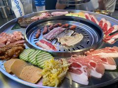 -哈哈碳都·牛肋条无限自助烤肉(台江万达店)