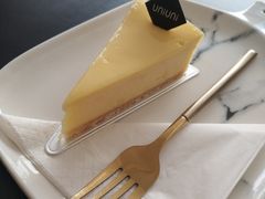 -UNI UNI(环亚凯瑟琳店)