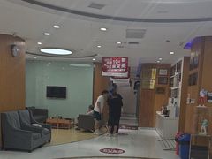-雅悦齿科(顾村公园店)