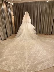 -上海本梦婚纱礼服