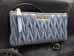 iphone_upload_pic-MIU MIU(上海商城店)