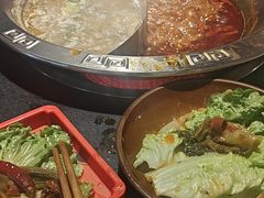 -重庆故事姊妹老火锅(财经学院店)