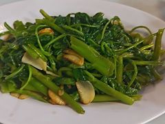 -明记烧鱼美味店