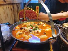 -老滇山寨•云南特色菜•地方菜•民族风情歌舞表演(金碧店)