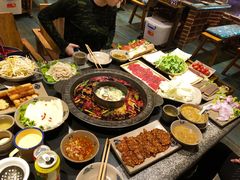 -疯狂的筷子老灶九宫格火锅