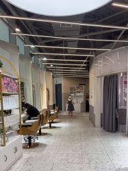 -PE SALON 