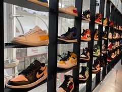 -Air Jordan(世贸天阶店)