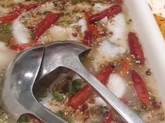 -姚姚酸菜鱼·金戈戈香港豉油鸡(喜荟城联名店)