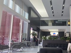 -弘仁宝佳比亚迪4S店(宝山旗舰店)