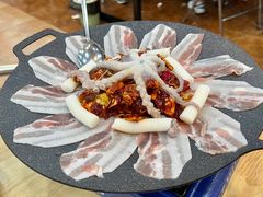 招牌章鱼五花肉锅-牛信亭韩国料理·炭火烤肉(紫藤路店)
