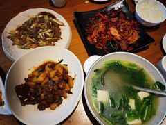 -隔壁老王·家常云南菜(花巷店)