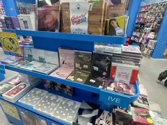 -Love Star追星馆(上海大悦城店)