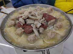 -一口猪海鲜浑锅·东北家常菜