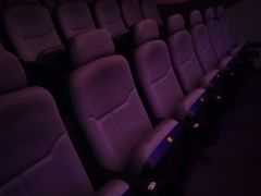 -天幕新彩云国际影城(激光巨幕店)