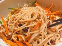 鸡丝凉米线-云海肴·汽锅鸡·云南菜(美罗城店)