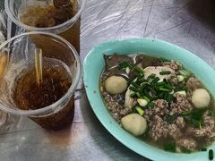 -榮泰米粉湯(Left Shop)