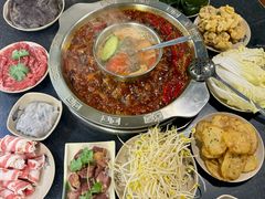 -洞亭火锅(防空洞总店)