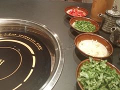-老酉火锅(阳明古镇店)