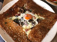 鸡蛋蘑菇熏肉荞麦可丽饼-RAC BAR(安福路店)
