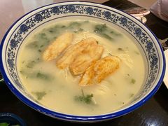 瀛洲一品黄鱼面-品悦(崇明凯悦店)