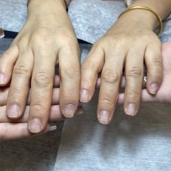-花岐款式专研健康美甲沙龙