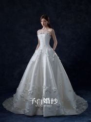 -予白婚纱礼服馆