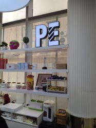 -PE SALON 