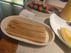 -尚尚仙·酸汤猪手·猪肚鸡火锅(华联万柳购物中心店)