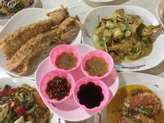 -班赞海鲜市场胖阿姨加工点