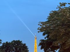 -乐蓬马歇百货公司(Rive Gauche)