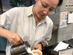 -Dough&Joe团憩(瑞虹天地月亮湾店)