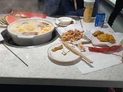 -三人行骨头王火锅(长寿店)