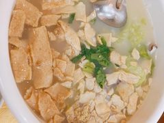 -官塘陈记鱼生·潮汕砂锅粥·牛肉火锅(潮枫路总店)