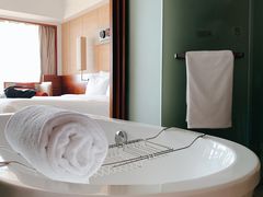 -三亚湾海居铂尔曼度假酒店