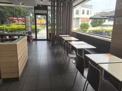 -麦当劳(常山服务区得来速店)