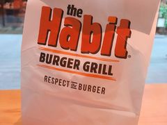 -The Habit Burger Grill 哈比特汉堡(复兴soho店)
