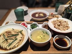 -松鹤面馆·古法焖肉面(观前店)