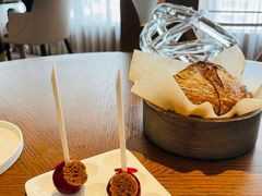 鹅肝甜菜棒棒糖-Amber(置地文华东方酒店)