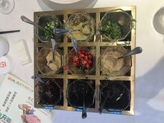 -德天肥牛海鲜火锅(城西银泰店)