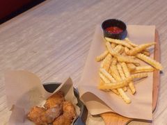 -必胜客(华南摩尔店)