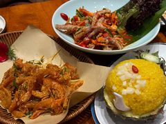 -老滇山寨•云南特色菜•地方菜•民族风情歌舞表演(金碧店)
