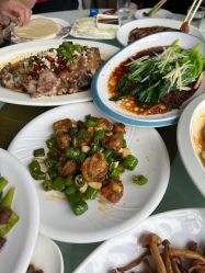 -鑫淼餐饮娱乐中心(江东街店)