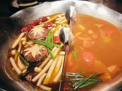 -湊湊火锅·茶憩(杭州湖滨银泰in77店)