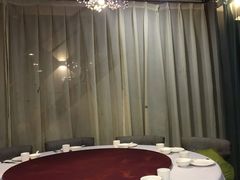 包厢-梧桐树下(云锦世家店)