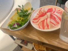 -三人行骨头王火锅(长寿店)