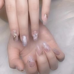 -悦指间美甲美睫