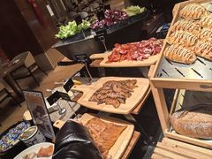 -怡咖啡海鲜自助餐厅(浦东香格里拉店)