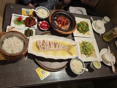 -南京金牛湖巨碗鱼头