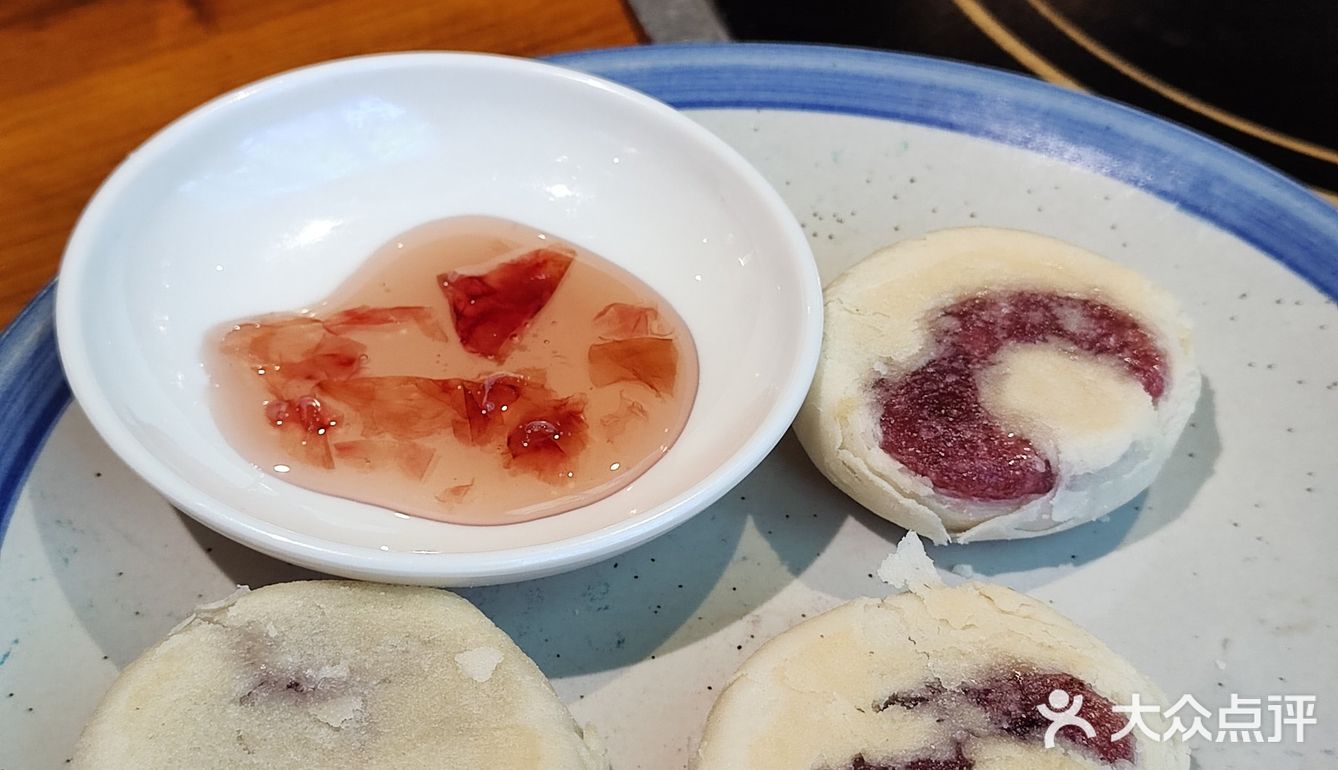 南京吃喝玩乐|来吃菌子火锅啦！第一次吃百香果锅底